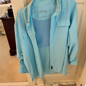 Columbia Men's Aqua Casual Button Down Shirt
